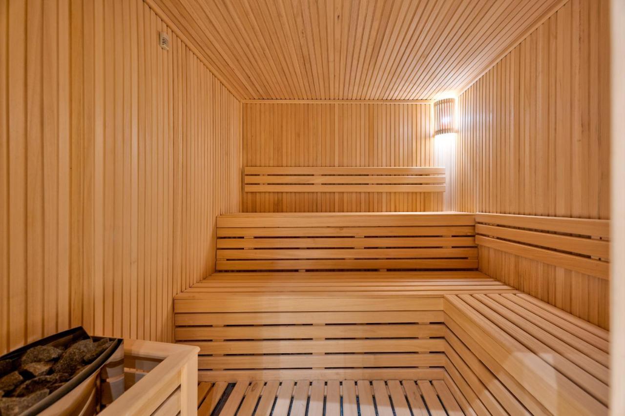 Royal Blue Wellness & Spa ซลาตีบอร์ ภายนอก รูปภาพ