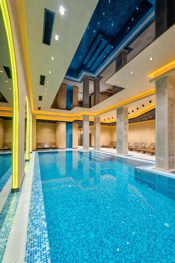 Royal Blue Wellness & Spa ซลาตีบอร์ ภายนอก รูปภาพ